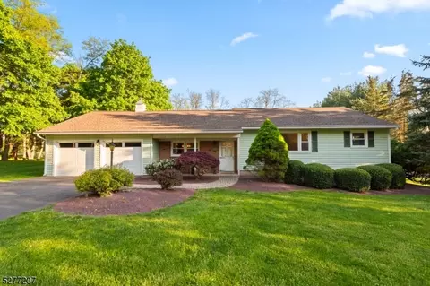 59 Allerton Rd, Lebanon, NJ 08833