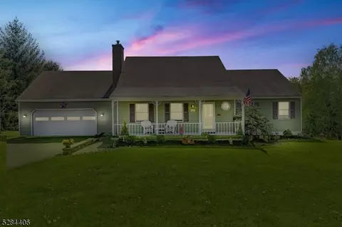 111 Cemetery Hill Rd, Washington, NJ 07882