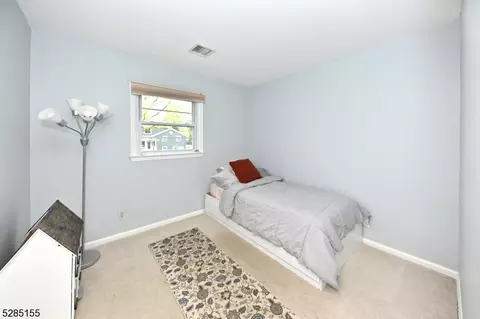 287 Spencer Pl, Paramus, NJ 07652 photo 20