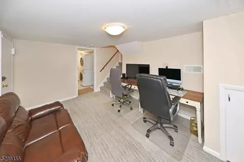 287 Spencer Pl, Paramus, NJ 07652 photo 23