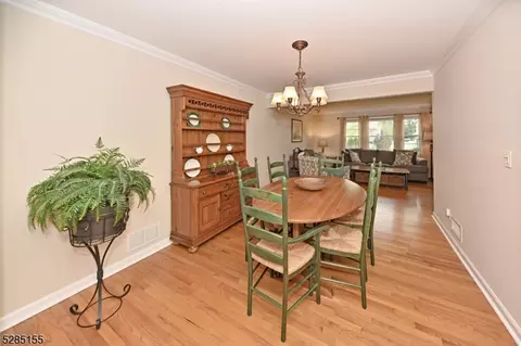287 Spencer Pl, Paramus, NJ 07652 photo 15