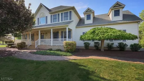 89 Oxford Pl, Hillsborough, NJ 08844