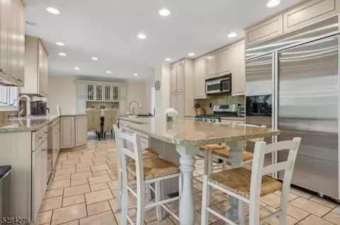 26 Drake Ct, Randolph, NJ 07869 photo 9