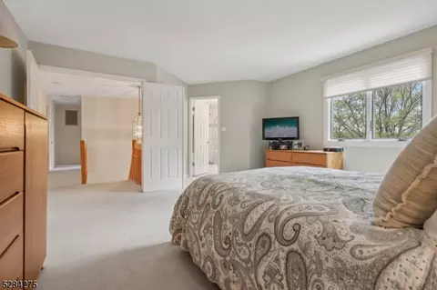 26 Drake Ct, Randolph, NJ 07869 photo 18