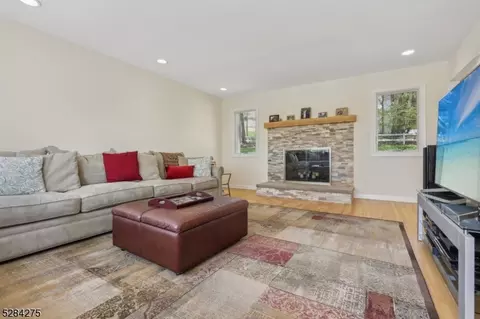 26 Drake Ct, Randolph, NJ 07869 photo 13