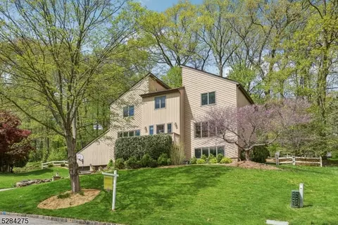 26 Drake Ct, Randolph, NJ 07869 photo 2