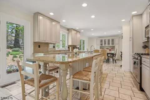 26 Drake Ct, Randolph, NJ 07869 photo 8