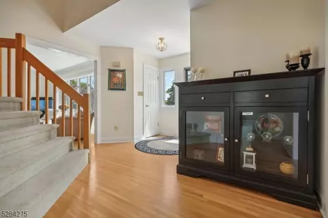 26 Drake Ct, Randolph, NJ 07869 photo 3