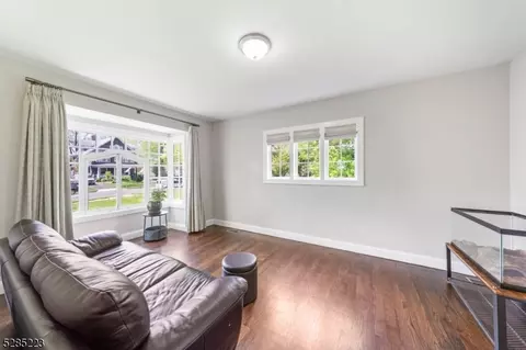 1077 Hillside Ave, Plainfield, NJ 07060 photo 8