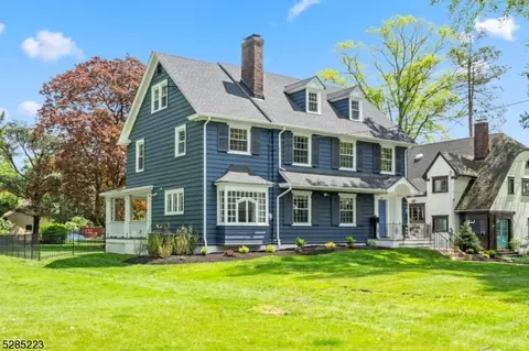 1077 Hillside Ave, Plainfield, NJ 07060 photo 2