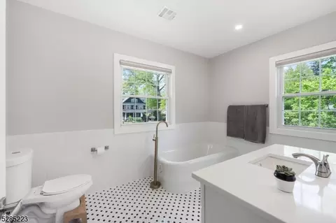 1077 Hillside Ave, Plainfield, NJ 07060 photo 15