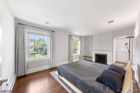 1077 Hillside Ave, Plainfield, NJ 07060 photo 17
