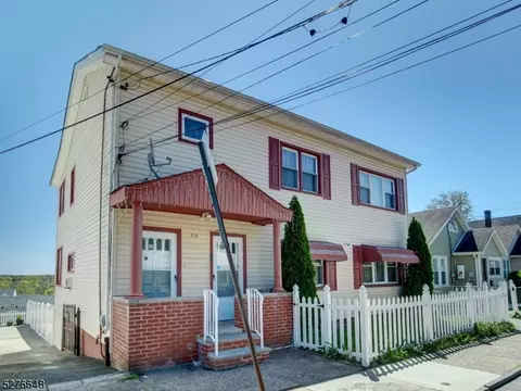213 E 26th St, Paterson, NJ 07514