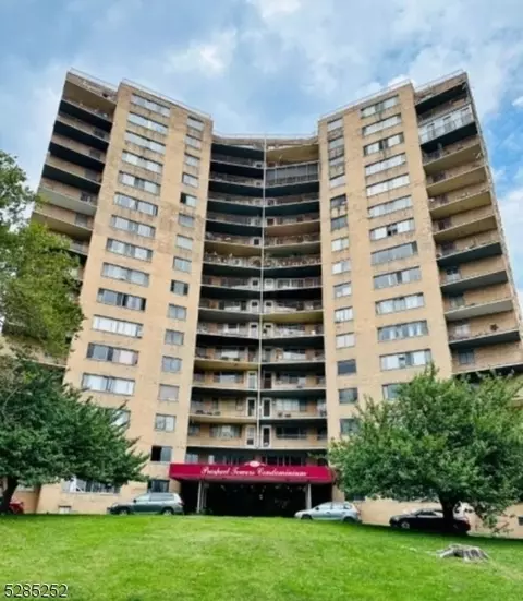 275 Prospect St #11G, East Orange, NJ 07017