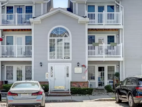22 Genoble Rd #22, Montville, NJ 07045