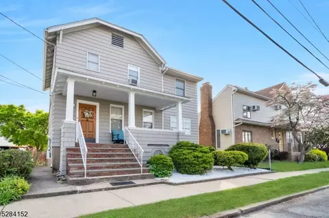 35 Jefferson Pl, Totowa, NJ 07512