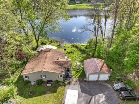 50 N Shore Dr, Wantage, NJ 07461