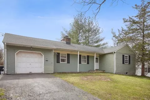441 Chestnut St, Long Hill, NJ 07980