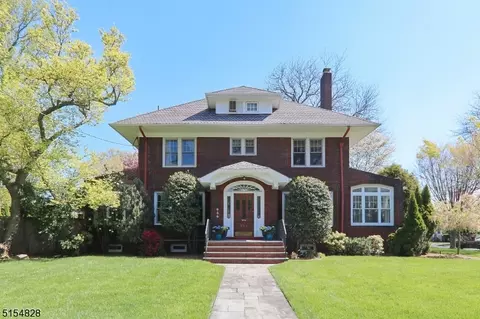 210 Elizabeth Ave, Cranford, NJ 07016