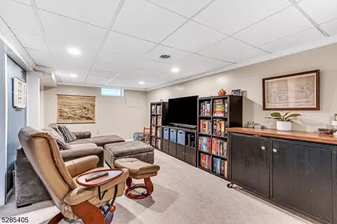 412 Giles Ave, Middlesex, NJ 08846 photo 17