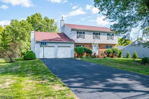 48 Morgan Ln, Bridgewater, NJ 08807