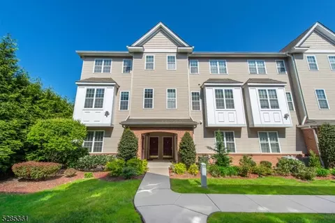 410 Howe Ave #9, Passaic, NJ 07055