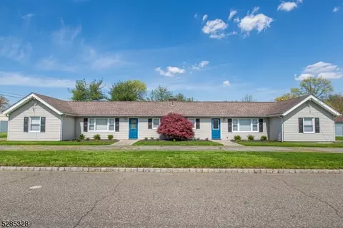 4 Fairfield Ct, Fairfield, NJ 07004