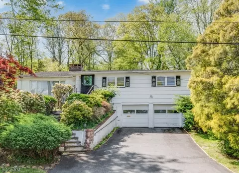21 Cleveland Ter, West Orange, NJ 07052