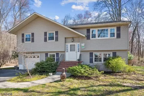 72 Brook St, Lincoln Park, NJ 07035