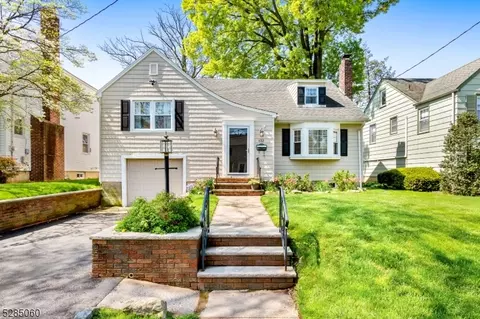 132 Bender Ave, Roselle Park, NJ 07204