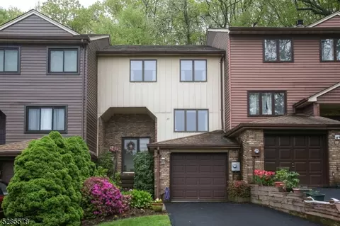 15 Patriots Rd, Morris Plains, NJ 07950