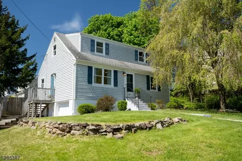 111 Mountain Rd, Rockaway, NJ 07866