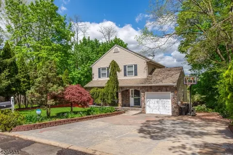 6 Ogden Ter, Butler, NJ 07405