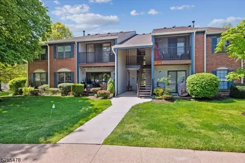 233 Irving Pl, Basking Ridge, NJ 07920