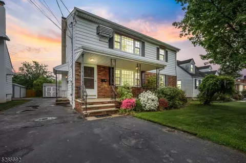 136 Valpeck Ave, Raritan, NJ 08869