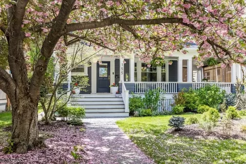 155 Chestnut St, Montclair, NJ 07042