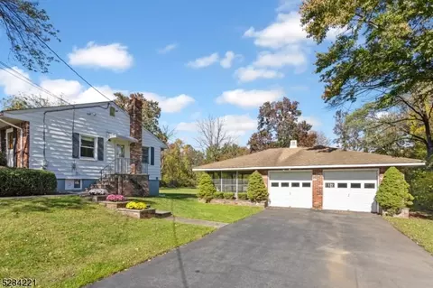 4 Corwin St, Roxbury Twp, NJ 07847 photo 3