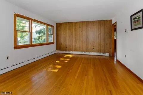 4 Corwin St, Roxbury Twp, NJ 07847 photo 12