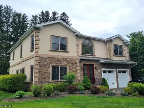 1 Willow Way, Florham Park, NJ 07932