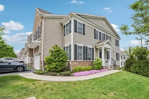 38 Wilson Dr, Morristown, NJ 07960