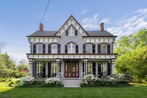 9 Old Tpke, Oldwick, NJ 08858
