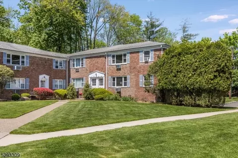43 Conforti Ave #84, West Orange, NJ 07052