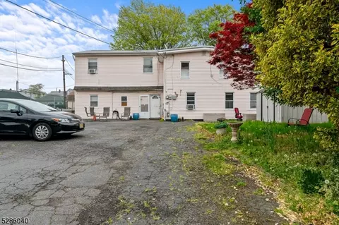 352 New York Ave, Elizabeth, NJ 07202