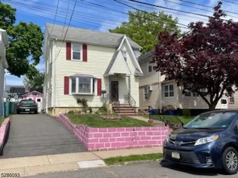 54 Kensington Ter, Passaic, NJ 07055
