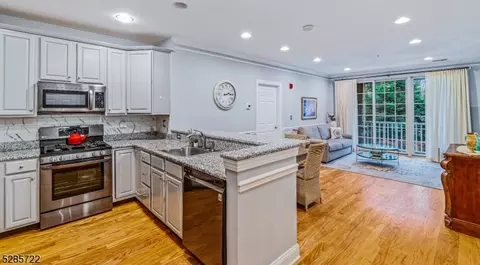 159 Victoria Dr, Bridgewater, NJ 08807