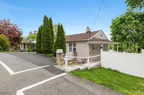30 Adams Ave, Dover, NJ 07801