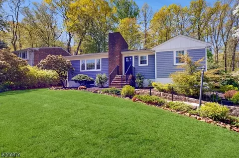 114 Timber Dr, Berkeley Heights, NJ 07922