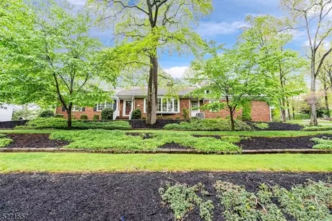 32 Hillside Ter, Summit, NJ 07901 photo 4