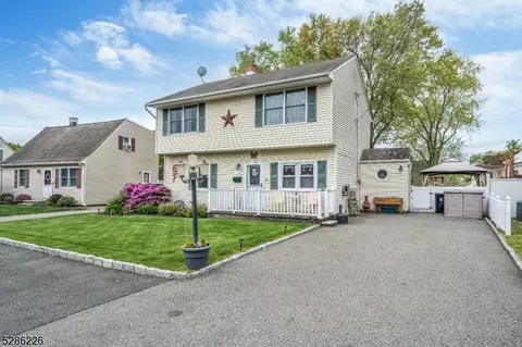 75 Bergen Ave, Wanaque Boro, NJ 07420 photo 2