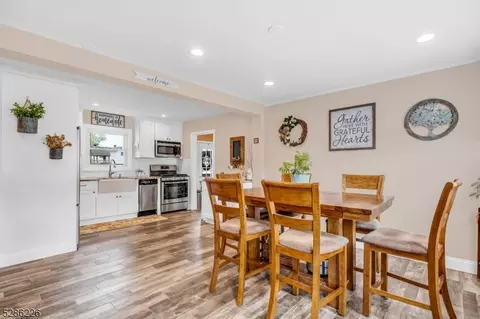 75 Bergen Ave, Wanaque Boro, NJ 07420 photo 14